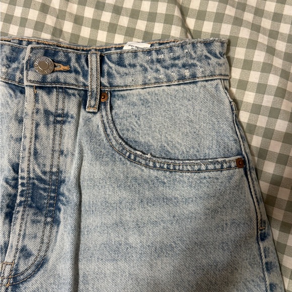 Zara Denim Shorts - Picture 2 of 5